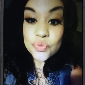 Meet your Posher, Karina